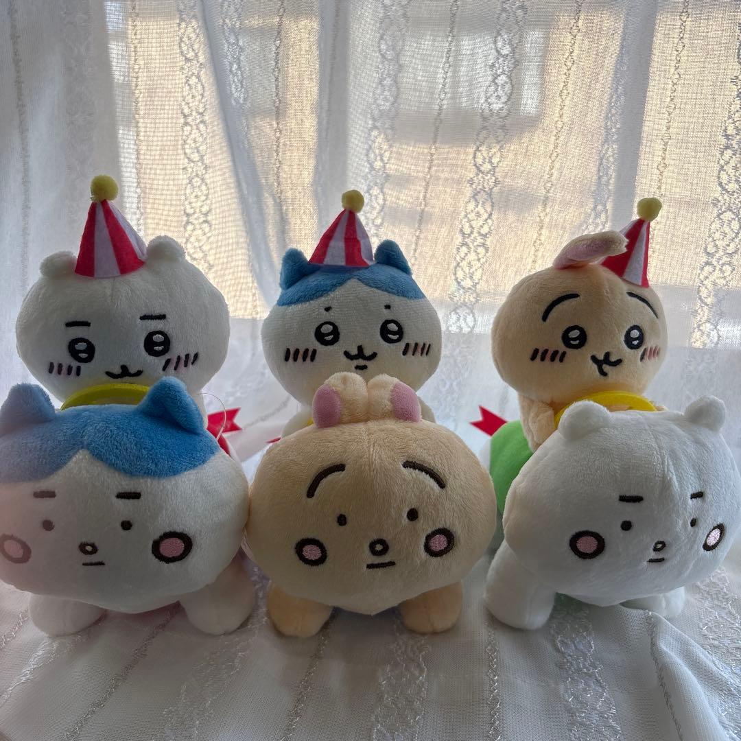 ちいかわ　うさぎ　ハチワレ　ぴーぽぽ　ぬいぐるみ ちいかわ』ハチワレとうさぎの「ボイス付きぬいぐるみ」＆マイクを持っ