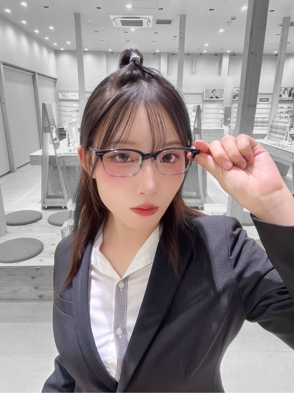 みーぽんのJINS×チェンソーマン 早川アキモデルのコーディネート詳細